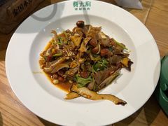 -费大厨辣椒炒肉(万家丽一店)