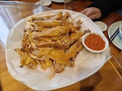 -头上红煨盐鸡乡村食府