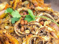 干锅鱿鱼虾-玲珑干锅(江大店)