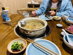 -云朵小院·石锅鱼·野生菌餐厅(蒗放店)