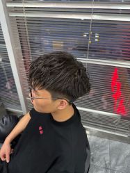 -藤野造型烫染·漂发