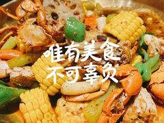 -臻鲜燕海鲜融合餐厅(金陵style店)