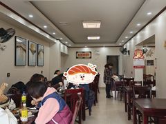 -余杨鸭鸭餐厅
