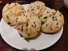 鲜肉生煎-老半斋(福州路店)