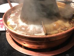 传统鸳鸯锅-铜来聚老北京涮肉(恒隆广场店)