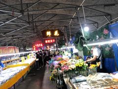 -大学城夜市
