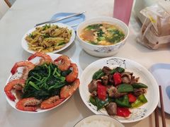 -爱的果实月嫂育婴师(世纪东方店)
