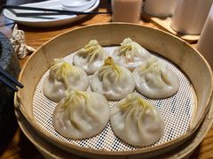 手拆蟹粉灌汤包-包小笼·金牌汤包(中山路店)