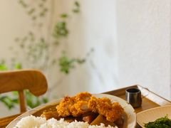 咖喱炸猪排堤坝饭-Ginko银子(青龙街店)