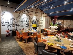 -渝信川菜 · 川味家常菜(财富购物中心店)