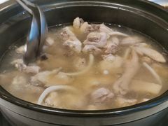 -东椰·海南椰子鸡火锅(朝阳门店)