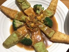 -花溪雨·森林餐厅(石基店)