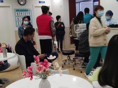 -上海大学附属上海和平眼科医院