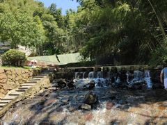 -梅岭月亮湾山体公园