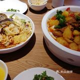 鸡肉比较柴，里面的面完全没有劲道