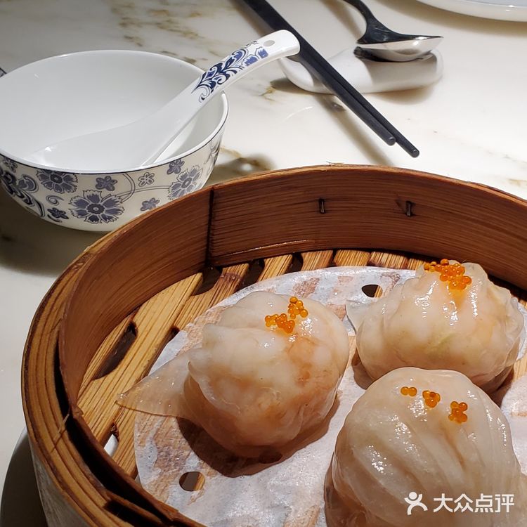 这家店吃起来也没看起来那么贵嘛~好吃!大力推荐!