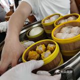城中村老广早茶，满满烟火气