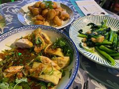 -蚝哥花姐湛江烤生蚝(美丽湾市场店)