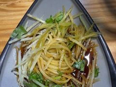 -勺子米线·云南传统小吃市集(四方街店)