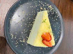 -Chom Cafe and Restaurant