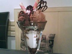 黑森林圣代冰激淋-美丽心情蛋糕(江苏路店)