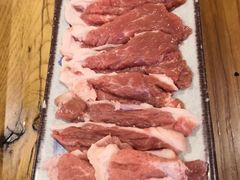 -毛辣果·贵州红酸汤牛肉火锅(西单店)