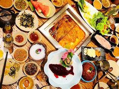-老牌坊云南鱼豆花火锅(爱建店)