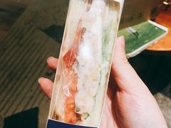 吞拿鱼三明治-瑞幸咖啡(杭州绿地中央店)