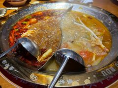 受气牛肉酸汤拼盘锅-受气牛肉·重庆耙牛肉(来福士店)