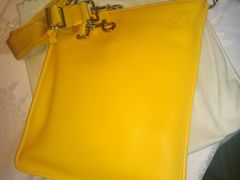 明黄色&nbsp;Crossbody-LOEWE罗意威(北京SKP女装店(一层))