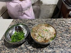 -正宗杨记普洱酸醋米线(总店)