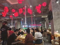 大堂-么肆烤肉·中式自助·烤肉大排档(街道口季佳PAI店)