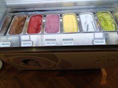 -潮一不贰·法式甜品·生日蛋糕·西式简餐(外滩店)