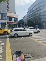 -蓝调造型·烫发·染发