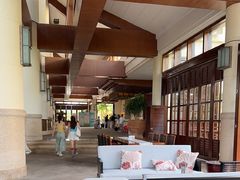 -亚龙湾喜来登·美景台大堂吧