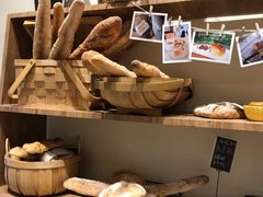 -沁屋面包店(人民东路店)