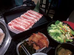 -烤路里·韩国品质自助烤肉(石路天虹4号店)