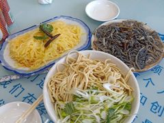 -十二忠手拉面(五福店)