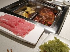 -海底捞火锅鲜切牛肉主题店(长寿路店)