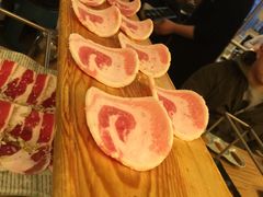 一米长盘猪五花-犟牛家·榴莲烤肉(五棵松店)