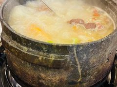 -鲁朗纳麦石锅鸡庄园