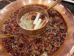 子母鸳鸯锅-老码头火锅(骡马市店)