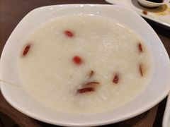 白果粥-海口万豪中餐厅·粤菜·海南菜· 平价海鲜·茶点· KTV包房