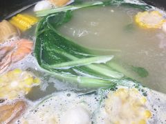 -九万士多港式海鲜粥底火锅(回龙观店)