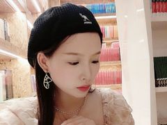 -新华里咖啡书吧(新华书店小寨店)