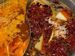 -沸炉重庆老火锅(军事博物馆店)