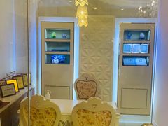 -爱的果实月嫂育婴师(世纪东方店)
