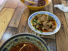 -胥佳烧鸡公牛肉面馆