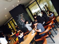-星巴克臻选(莘庄仲盛店)