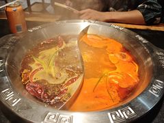 -重庆故事姊妹老火锅(财经学院店)